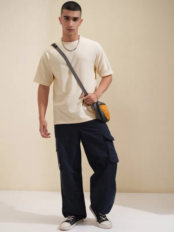 Highlander Men Off White Solid Round Neck Oversized Fit T-Shirt