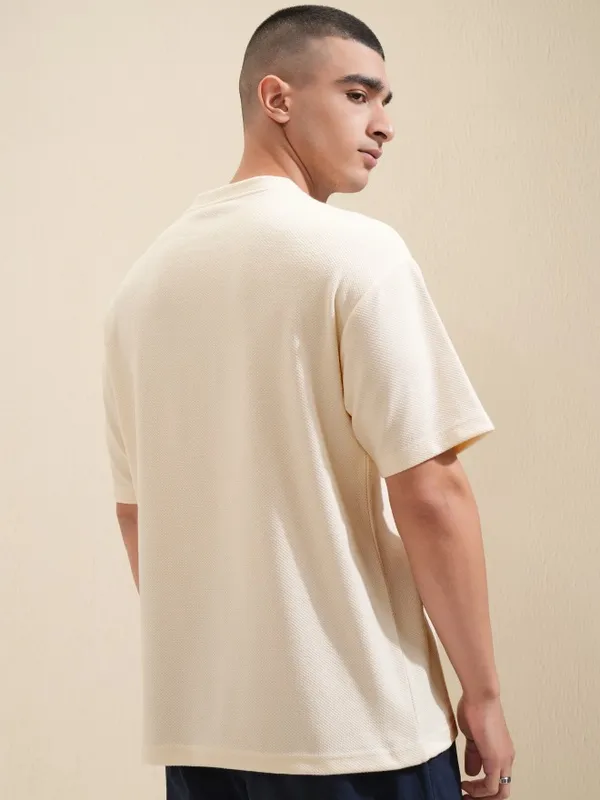 Highlander Men Off White Solid Round Neck Oversized Fit T-Shirt