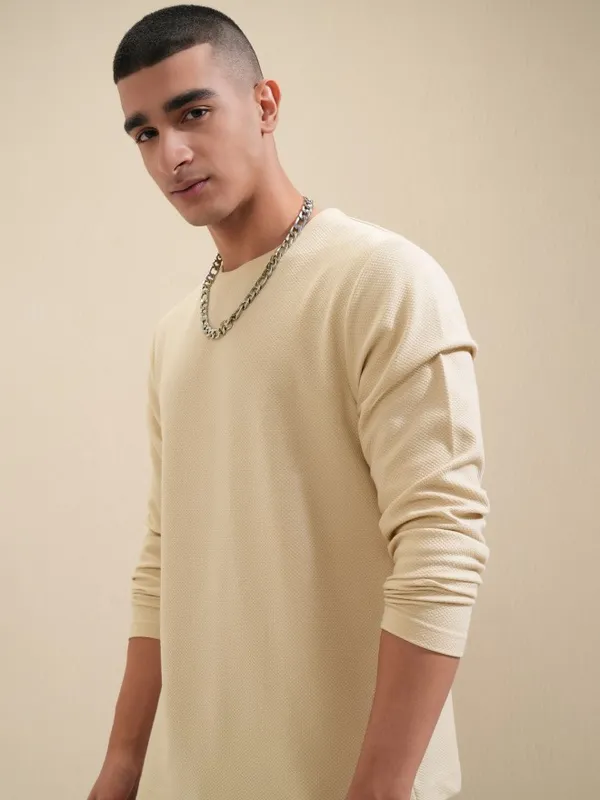 Highlander Men Cream Solid Round Neck Relaxed Fit T-Shirt
