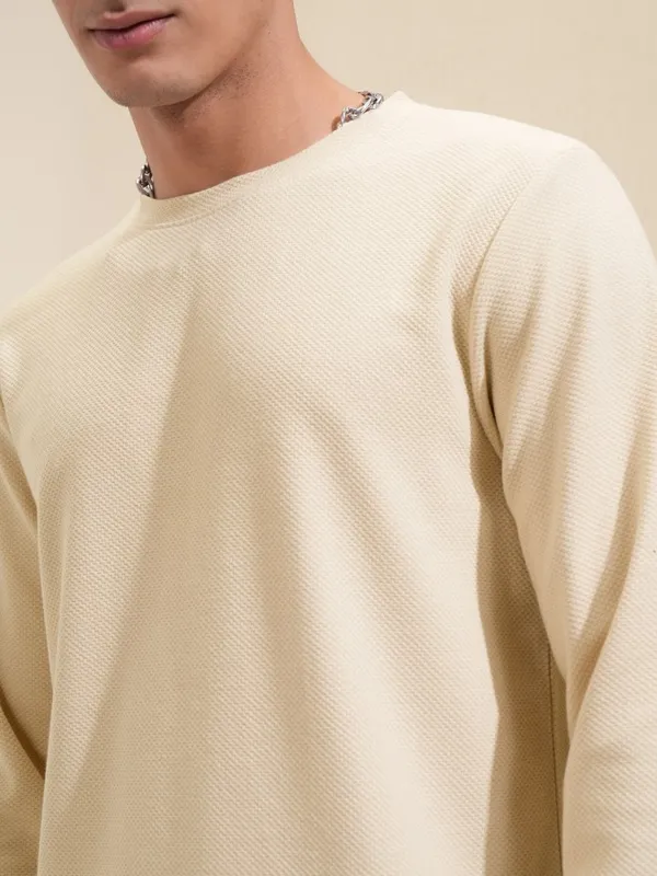 Highlander Men Cream Solid Round Neck Relaxed Fit T-Shirt