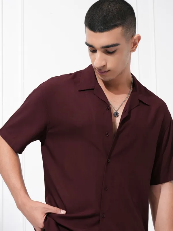 Highlander Men Maroon Textured Relaxed Fit Casual Shirt