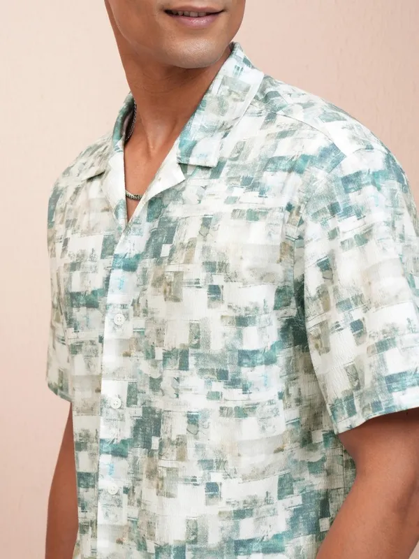 Locomotive Men Green Printed Relaxed Fit Casual Shirt