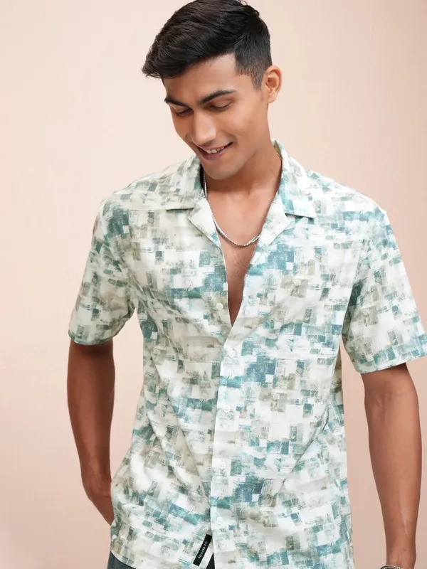 Locomotive Men Green Printed Relaxed Fit Casual Shirt