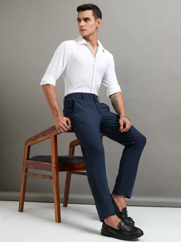 Highlander Men White Textured Regular Fit Casual Shirt