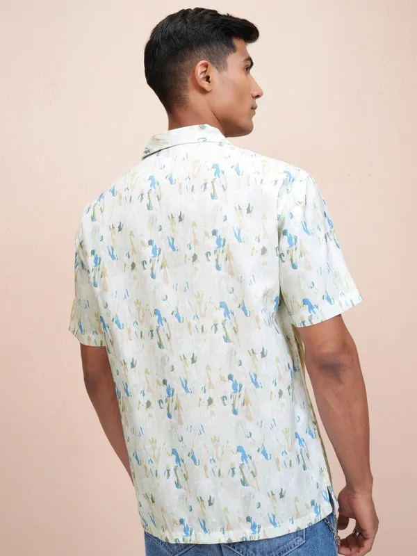 Locomotive Men Green Printed Relaxed Fit Casual Shirt