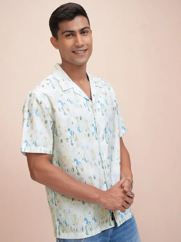 Locomotive Men Green Printed Relaxed Fit Casual Shirt