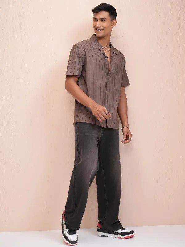 Locomotive Men Brown Striped Relaxed Fit Casual Shirt