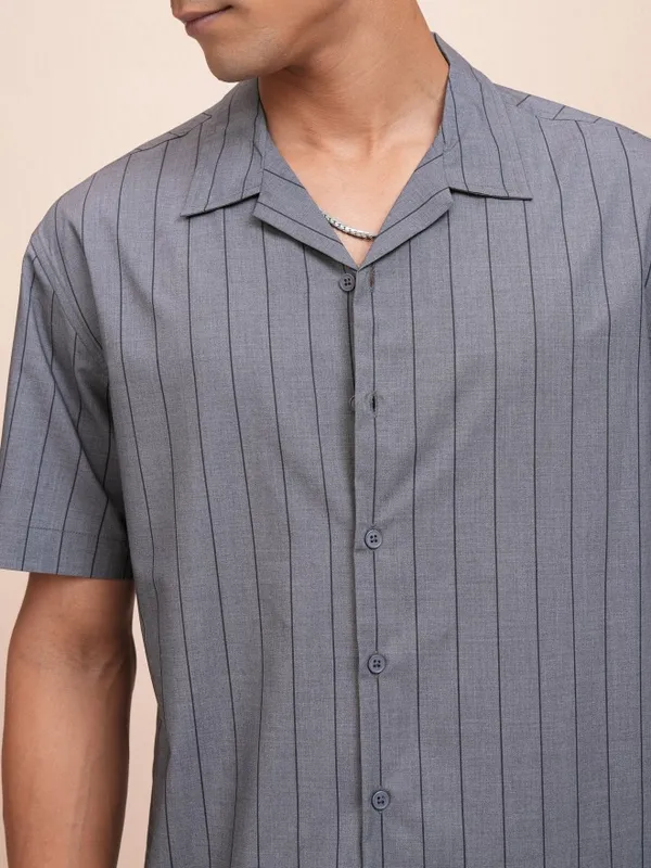 Locomotive Men Blue Striped Relaxed Fit Casual Shirt