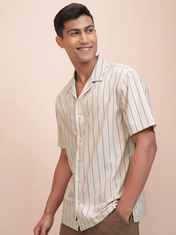 Locomotive Men Beige Striped Relaxed Fit Casual Shirt