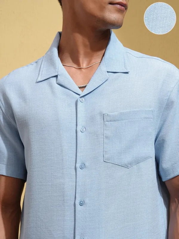 Locomotive Men Blue Solid Relaxed Fit Casual Shirt