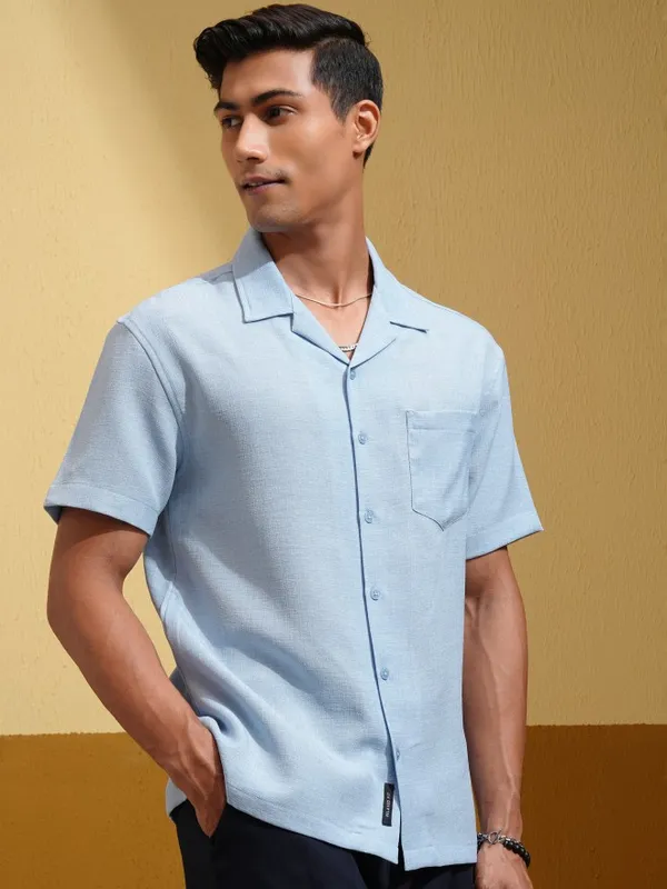 Locomotive Men Blue Solid Relaxed Fit Casual Shirt