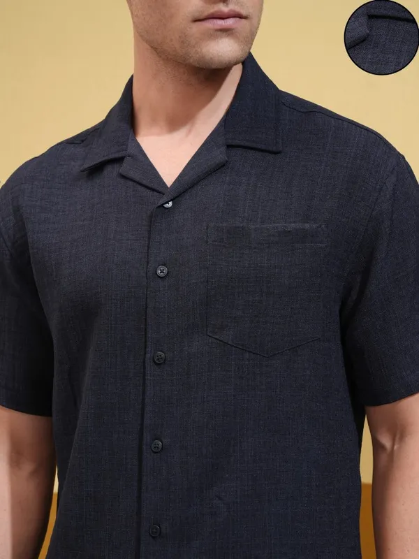 Locomotive Men Navy Blue Solid Oversized Fit Casual Shirt