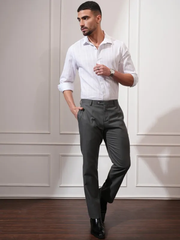 Locomotive Men White Striped Slim Fit Casual Shirt