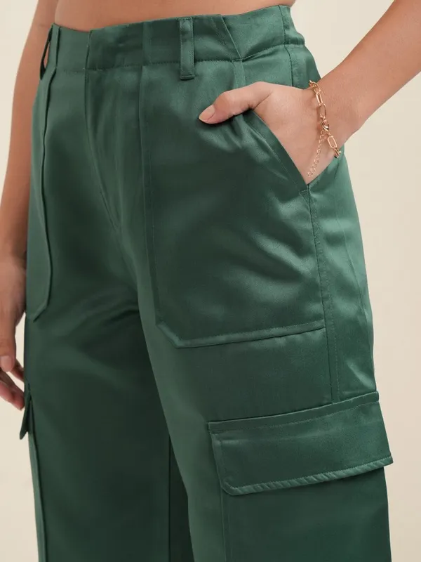 Tokyo Talkies Women Green Solid Loose Fit Cargos