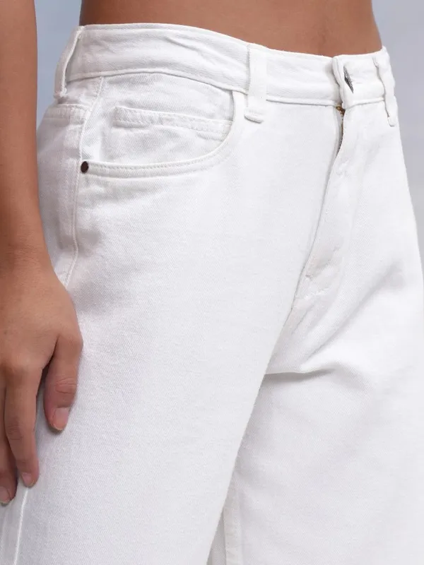 Women Straight Fit Jeans