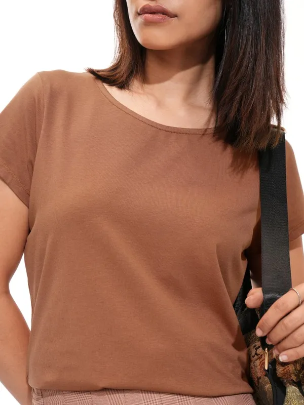 Tokyo Talkies Women Brown Solid Round Neck T-Shirt