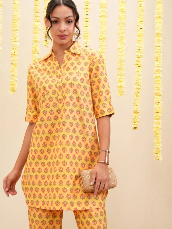 Vishudh Women Mustard Tunic With Trousers Co-Ords