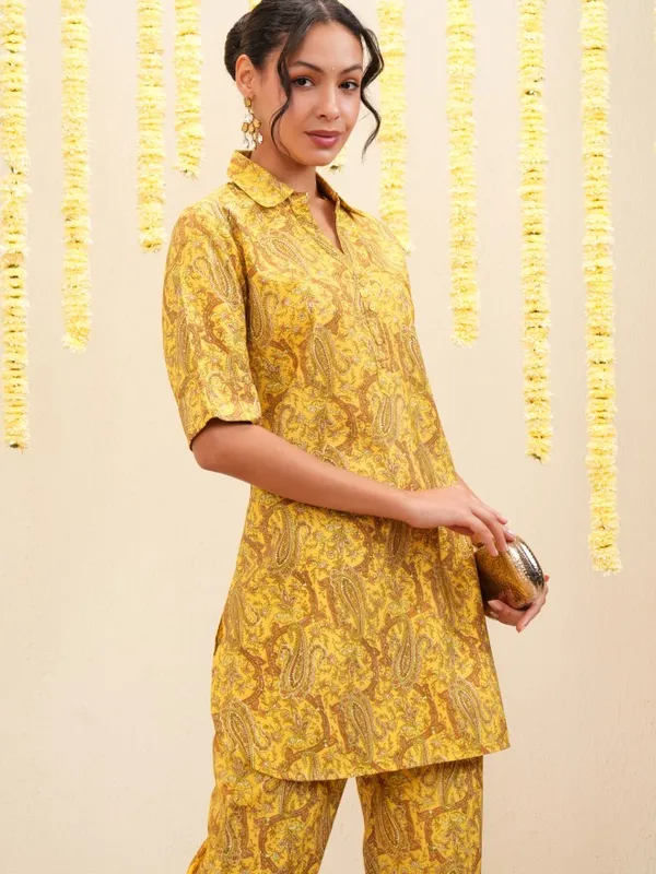 Vishudh Women Yellow Tunic With Trousers Co-Ords