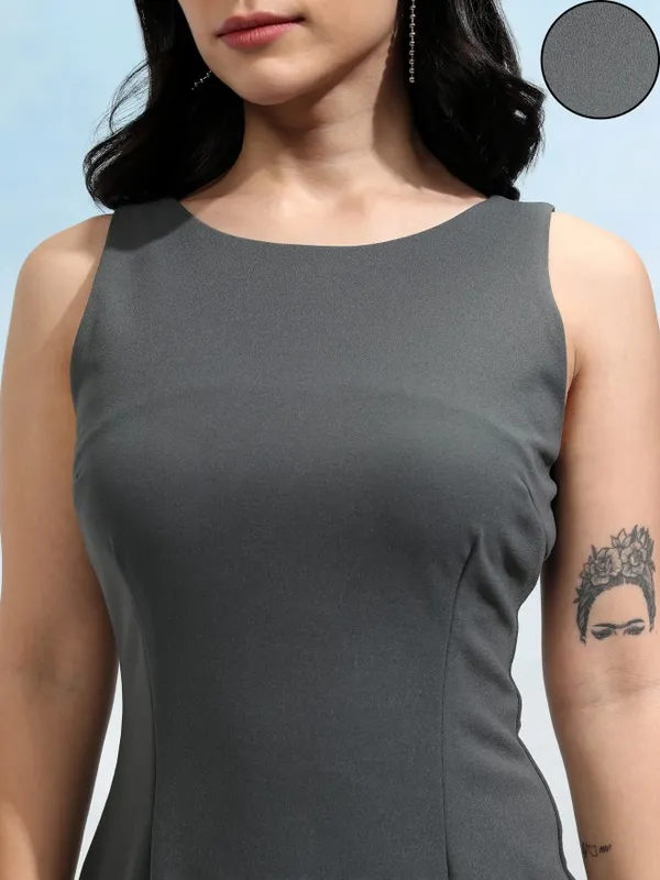 Tokyo Talkies Women Grey Solid Sheath Dress