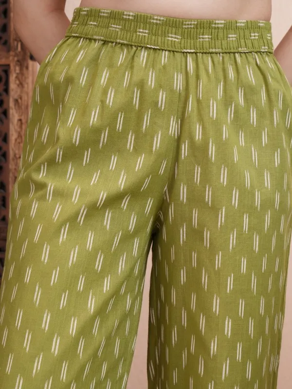 Women Kurta With Palazzos