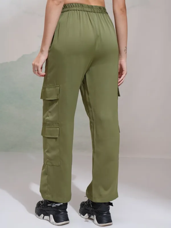 Tokyo Talkies Women Olive Solid Straight Fit Cargos