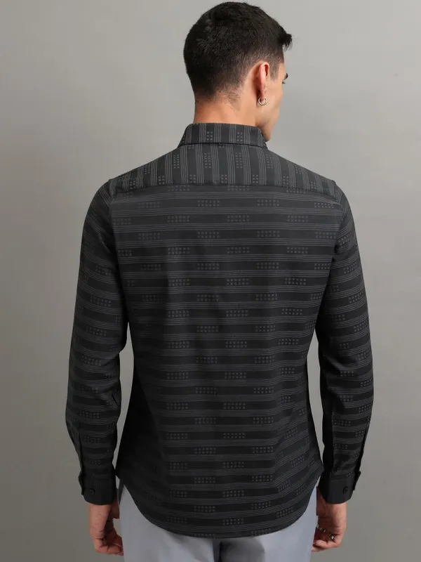Highlander Men Black Striped Slim Fit Casual Shirt