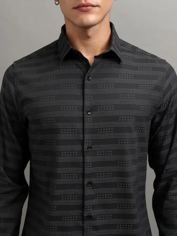 Highlander Men Black Striped Slim Fit Casual Shirt