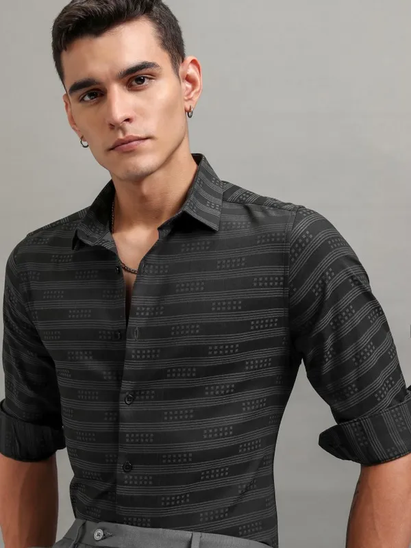 Highlander Men Grey Striped Slim Fit Casual Shirt