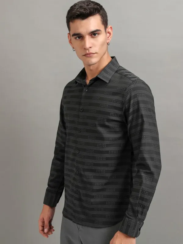 Highlander Men Grey Striped Slim Fit Casual Shirt