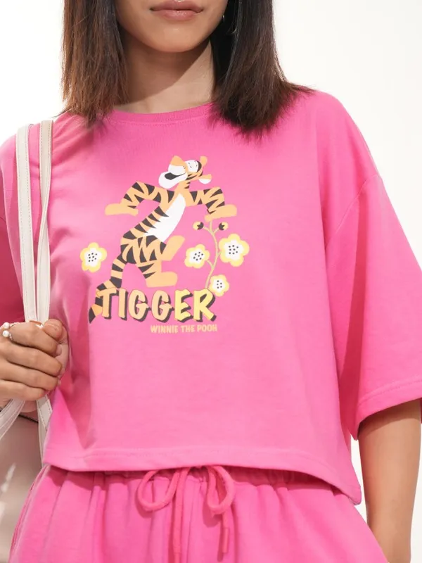 Disney By Tokyo Talkies Women Pink Tigger Printed T-Shirt & Shorts Co-Ords