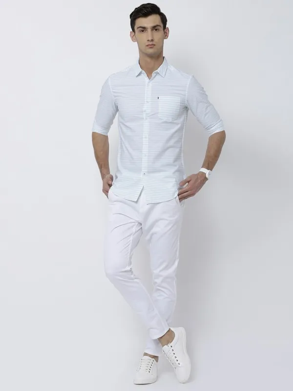 Highlander Men White Striped Slim Fit Casual Shirt