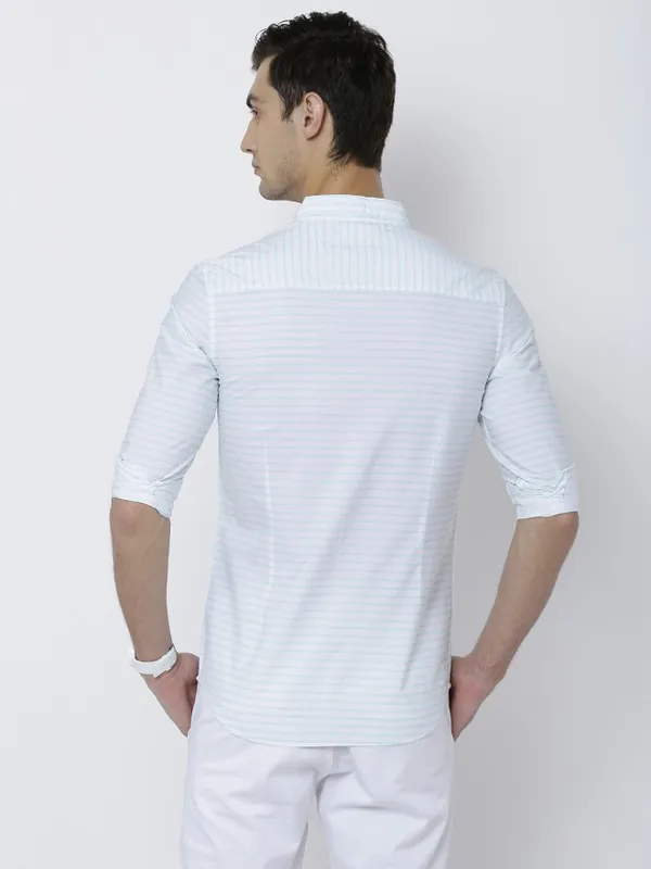 Highlander Men White Striped Slim Fit Casual Shirt