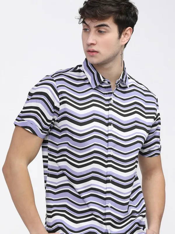 Highlander Men White Printed Slim Fit Casual Shirt