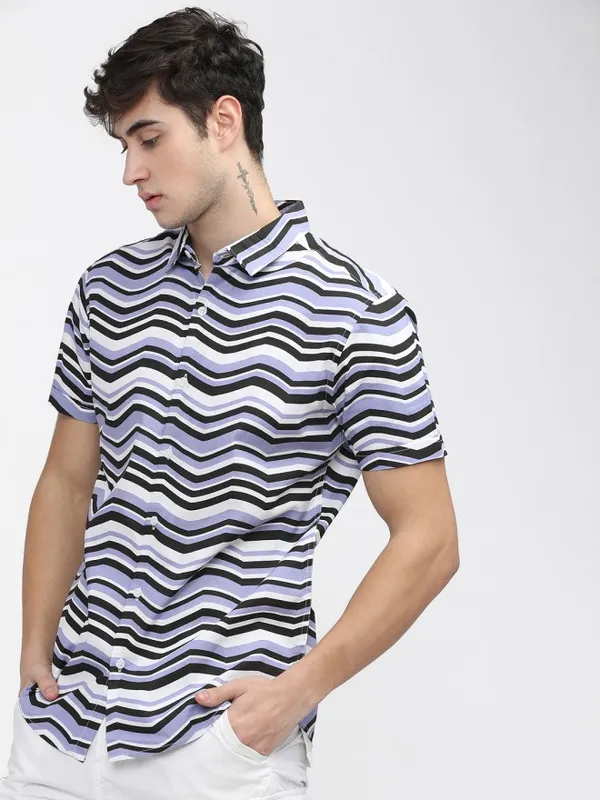 Highlander Men White Printed Slim Fit Casual Shirt