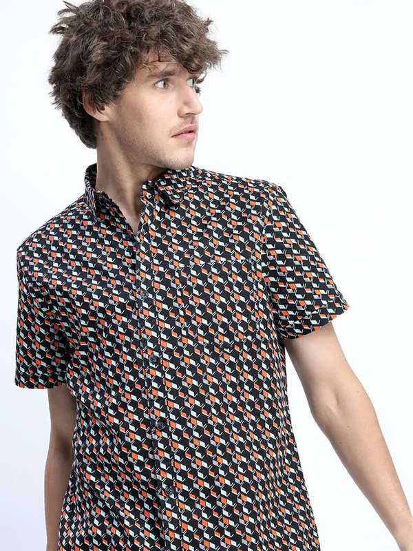 Highlander Men Black Printed Slim Fit Casual Shirt