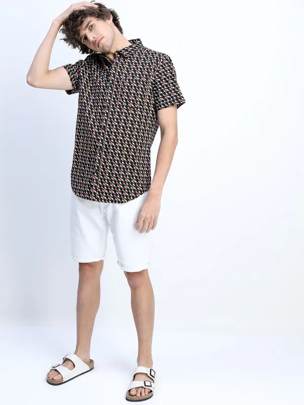 Highlander Men Black Printed Slim Fit Casual Shirt