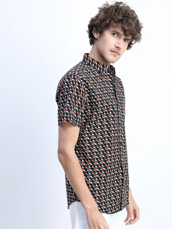 Highlander Men Black Printed Slim Fit Casual Shirt
