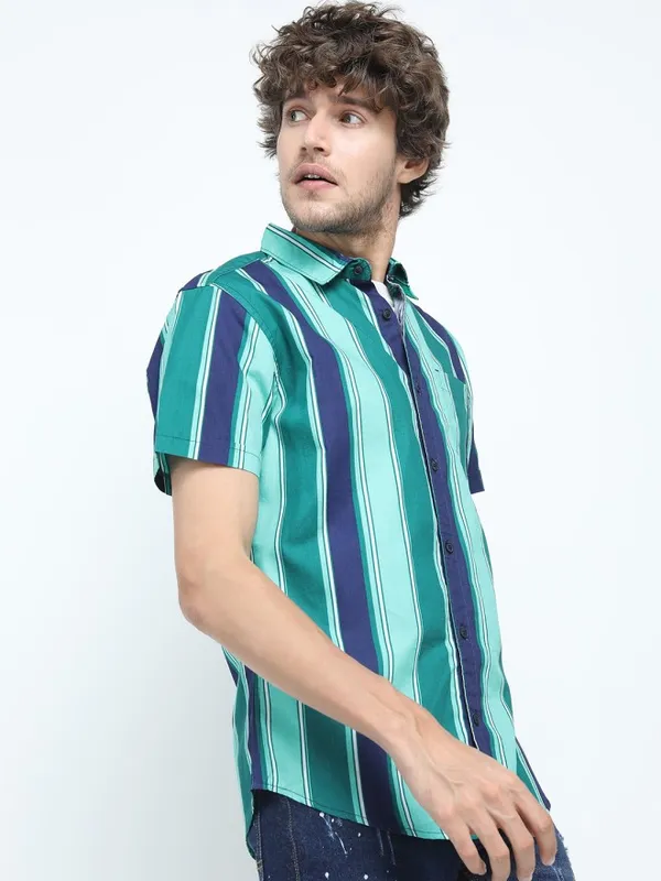 Highlander Men Green Striped Slim Fit Casual Shirt