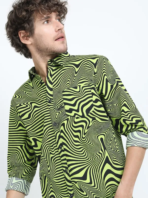 Highlander Men Black Printed Slim Fit Casual Shirt