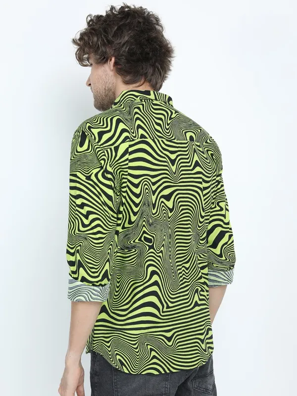 Highlander Men Black Printed Slim Fit Casual Shirt