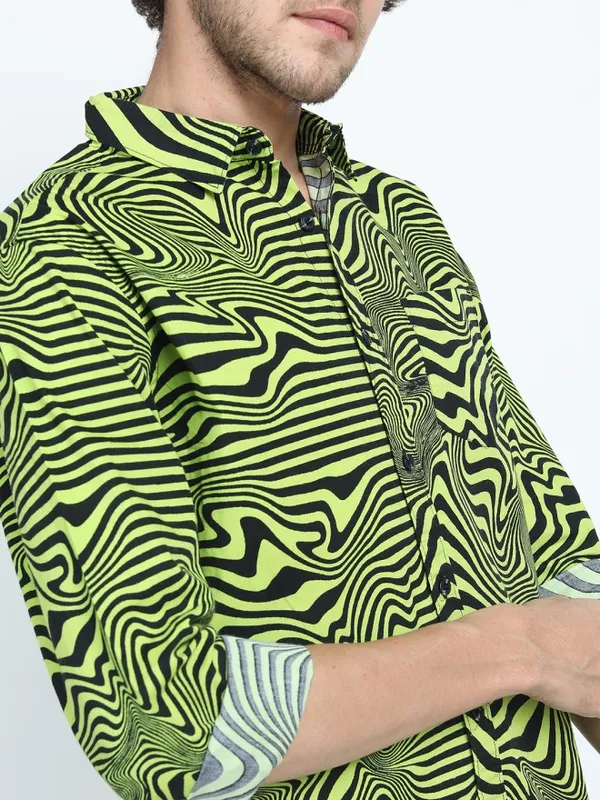 Highlander Men Black Printed Slim Fit Casual Shirt