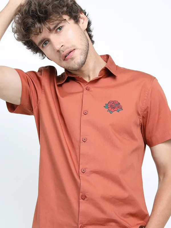 Highlander Men Rust Solid Slim Fit Casual Shirt