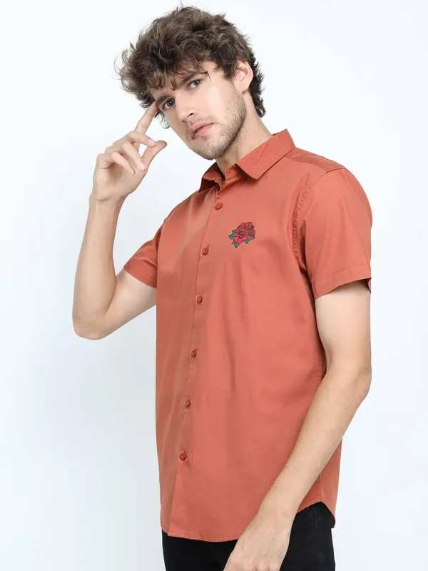 Highlander Men Rust Solid Slim Fit Casual Shirt