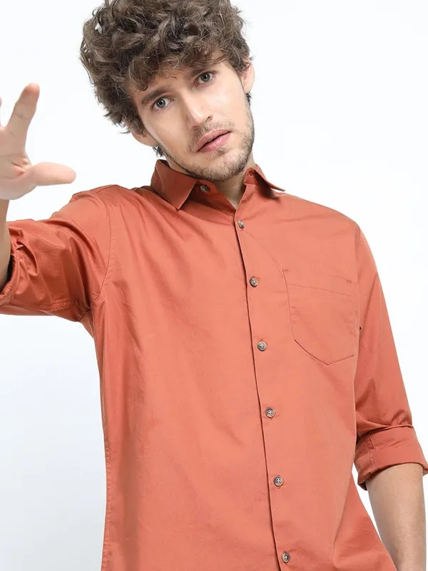 Highlander Men Rust Solid Slim Fit Casual Shirt