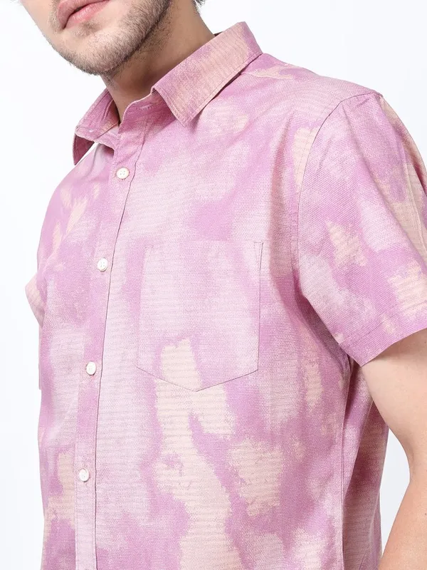 Highlander Men Purple Printed Slim Fit Casual Shirt