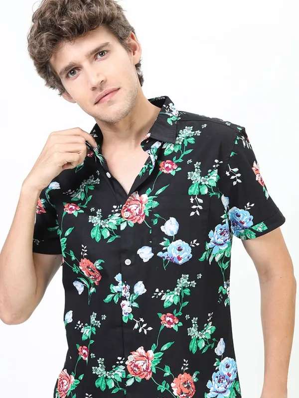 Highlander Men Black Printed Slim Fit Casual Shirt