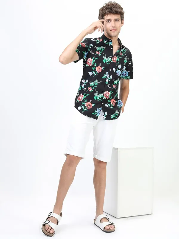 Highlander Men Black Printed Slim Fit Casual Shirt