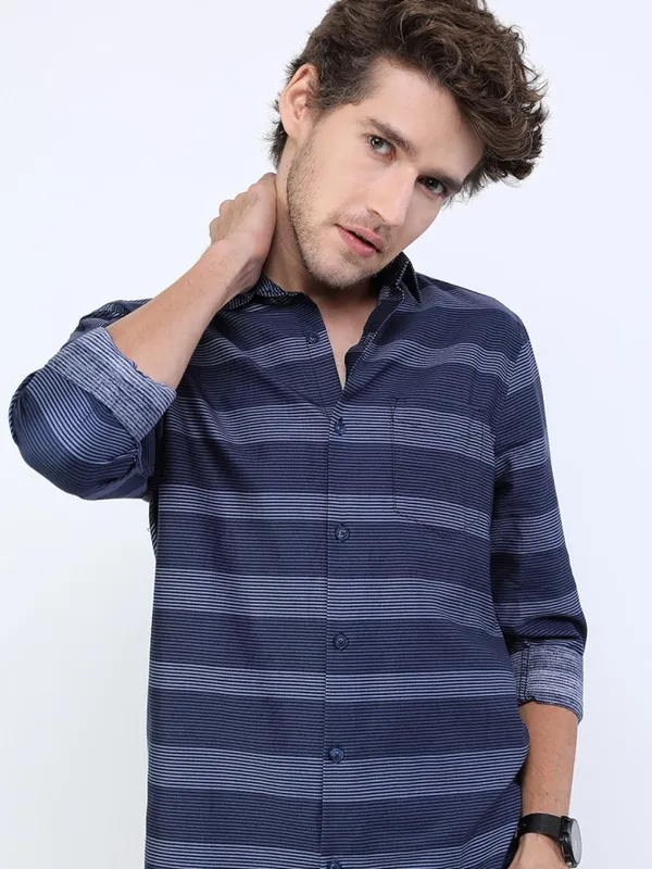 Highlander Men Navy Blue Striped Slim Fit Casual Shirt