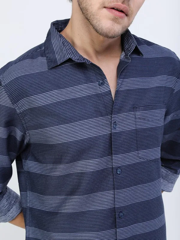 Highlander Men Navy Blue Striped Slim Fit Casual Shirt