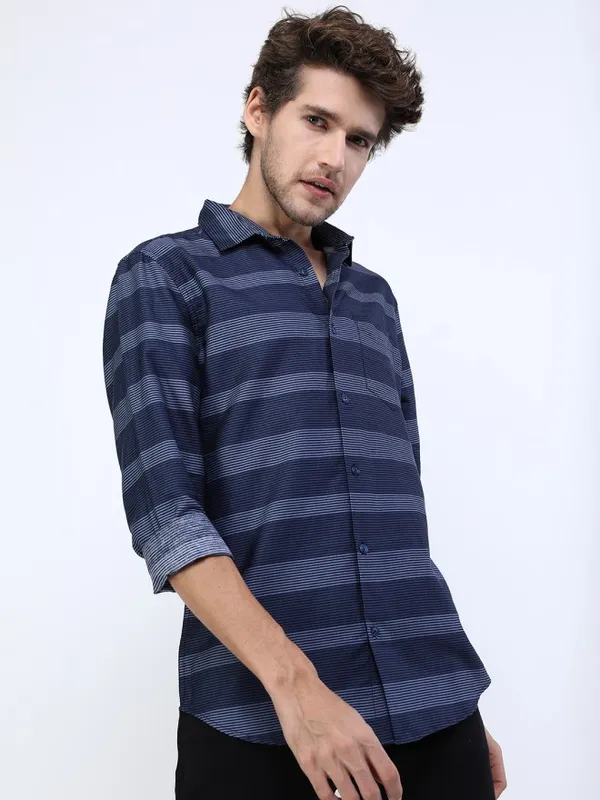 Highlander Men Navy Blue Striped Slim Fit Casual Shirt